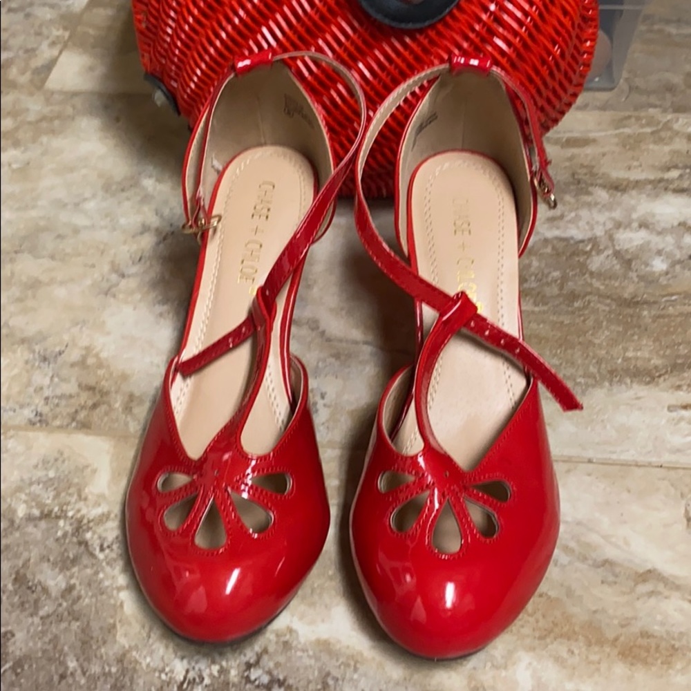 Chase and Chloe Pinup RETRO Vintage Heels Red